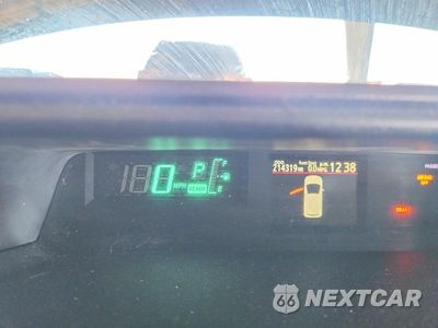 Zdjęcie 9 z 12 samochodu: 2012 TOYOTA PRIUS C FOUR VIN:JTDKDTB39C1031154 - miniatura