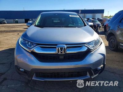 Piąte zdjęcie samochodu w środku: 2018 HONDA CR-V EX VIN:7FARW2H54JE023628 - miniatura