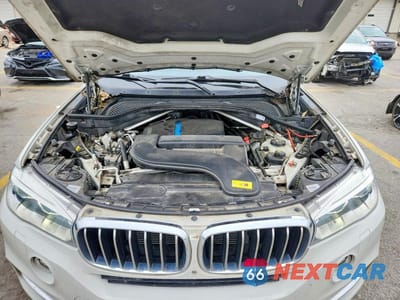 Zdjęcie 12 z 13 samochodu: 2016 BMW X5 XDR40E VIN:5UXKT0C54G0S76164 - miniatura