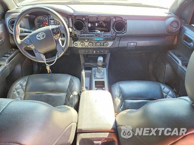 Zdjęcie 8 z 12 samochodu: 2023 TOYOTA TACOMA TRD SPORT VIN:3TMCZ5AN7PM545808 - miniatura