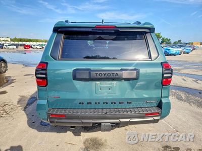 Zdjęcie 6 z 13 samochodu: 2025 TOYOTA 4RUNNER TRD OFF-ROAD HV VIN:JTEVB5BR7S5018215 - miniatura