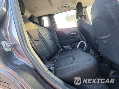 Zdjęcie 10 z 12 samochodu: 2018 JEEP RENEGADE LATITUDE VIN:ZACCJABB5JPJ40116 - miniatura