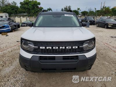 Piąte zdjęcie samochodu w środku: 2025 FORD BRONCO SPORT OUTER BANKS VIN:3FMCR9CNXSRF37438 - miniatura