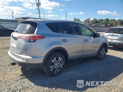 Trzecie zdjęcie samochodu z tyłu: 2017 TOYOTA RAV4 LE VIN:2T3ZFREV2HW403466 - miniatura
