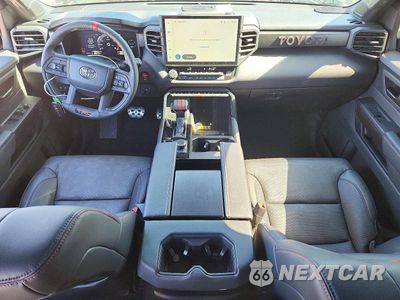 Zdjęcie 8 z 12 samochodu: 2026 TOYOTA TUNDRA TRD PRO HV VIN:5TFPC5DB8TX117481 - miniatura