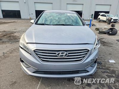 Piąte zdjęcie samochodu w środku: 2017 HYUNDAI SONATA SE VIN:5NPE24AF8HH500898 - miniatura