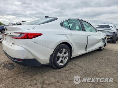 Trzecie zdjęcie samochodu z tyłu: 2025 TOYOTA CAMRY XLE VIN:4T1DBADK5SU034570 - miniatura