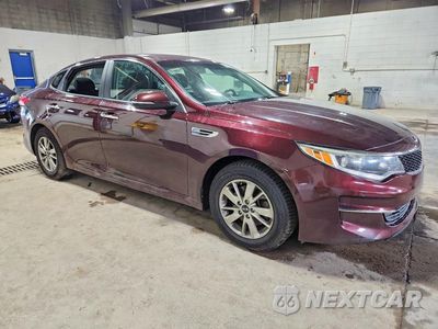 Czwarte zdjęcie samochodu z boku: 2018 KIA OPTIMA LX VIN:5XXGT4L34JG186323 - miniatura
