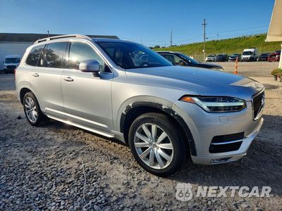 Czwarte zdjęcie samochodu z boku: 2016 VOLVO XC90 T6 VIN:YV4A22PK6G1077846 - miniatura