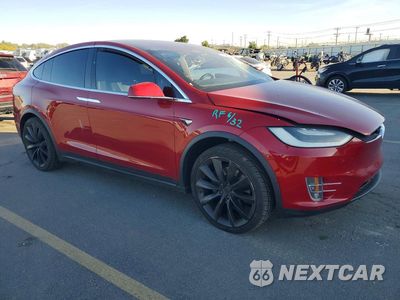 Czwarte zdjęcie samochodu z boku: 2019 TESLA MODEL X VIN:5YJXCBE27KF196194 - miniatura