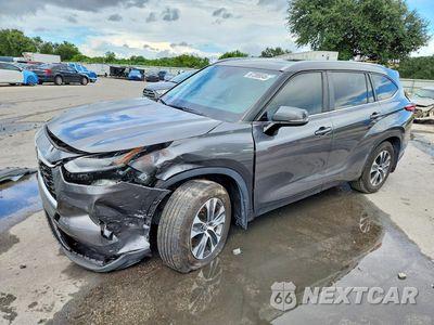 2023 TOYOTA HIGHLANDER XLE 5TDKDRAH7PS521603 - główne zdjęcie licytacji z USA - miniatura