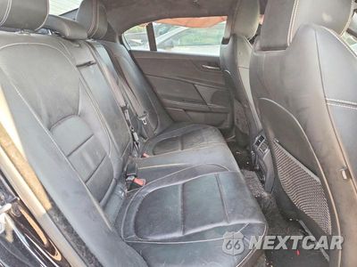 Zdjęcie 10 z 12 samochodu: 2017 JAGUAR XE R - SPORT VIN:SAJAL4BV0HA954413 - miniatura