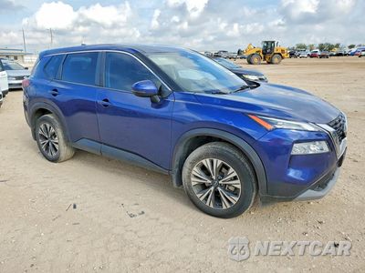 Czwarte zdjęcie samochodu z boku: 2023 NISSAN ROGUE SV VIN:JN8BT3BA6PW409221 - miniatura