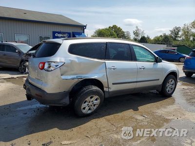 Trzecie zdjęcie samochodu z tyłu: 2012 CHEVROLET TRAVERSE LS VIN:1GNKRFED8CJ362497 - miniatura