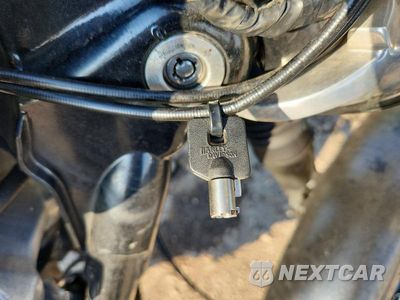 Zdjęcie 8 z 10 samochodu: 2006 HARLEY-DAVIDSON FXDBI VIN:1HD1GX1136K323390 - miniatura