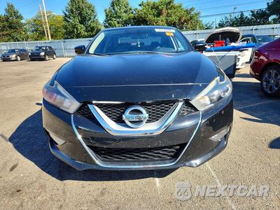 Piąte zdjęcie samochodu w środku: 2017 NISSAN MAXIMA 3.5 SV VIN:1N4AA6AP4HC427018 - miniatura