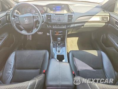 Zdjęcie 8 z 12 samochodu: 2016 HONDA ACCORD SPORT VIN:1HGCR2F51GA188597 - miniatura