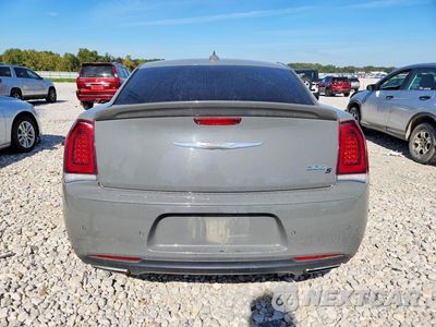 Zdjęcie 6 z 12 samochodu: 2017 CHRYSLER 300 S VIN:2C3CCABG8HH541684 - miniatura