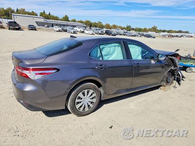 Trzecie zdjęcie samochodu z tyłu: 2020 TOYOTA CAMRY LE VIN:4T1C31AK3LU532913 - miniatura