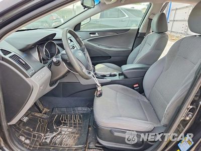 Zdjęcie 7 z 12 samochodu: 2012 HYUNDAI SONATA GLS VIN:5NPEB4AC1CH308995 - miniatura