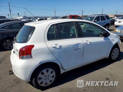Trzecie zdjęcie samochodu z tyłu: 2011 TOYOTA YARIS BASE VIN:JTDKT4K38B5331686 - miniatura