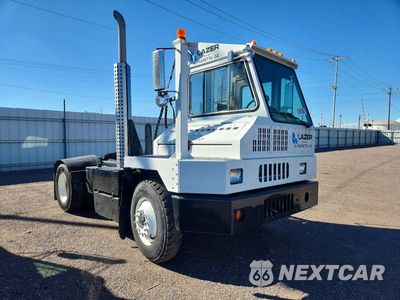Czwarte zdjęcie samochodu z boku: 2013 KALMAR OTTAWA YARD TRUCK VIN:11VF813E8DA000009 - miniatura