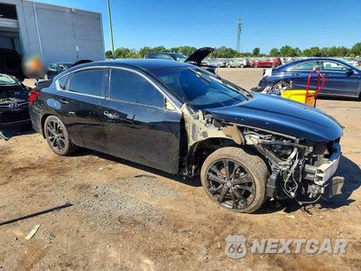 Czwarte zdjęcie samochodu z boku: 2018 NISSAN ALTIMA 2.5 SR VIN:1N4AL3AP5JC244130 - miniatura