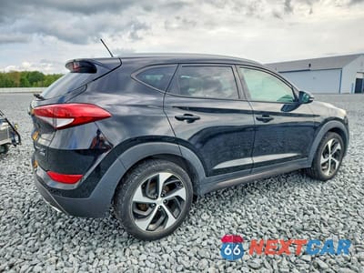 Trzecie zdjęcie samochodu z tyłu: 2016 HYUNDAI TUCSON SPORT VIN:KM8J3CA21GU032211 - miniatura