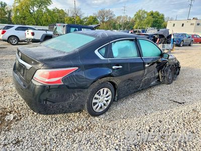 Trzecie zdjęcie samochodu z tyłu: 2015 NISSAN ALTIMA 2.5 S VIN:1N4AL3AP0FN339903 - miniatura