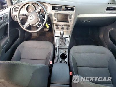 Zdjęcie 8 z 13 samochodu: 2016 VOLKSWAGEN GOLF SPORTWAGEN S VIN:3VWC17AU1GM501004 - miniatura