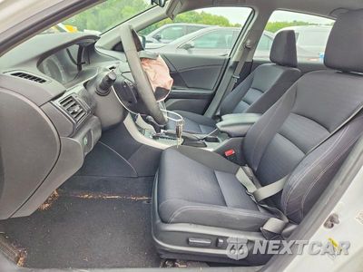 Zdjęcie 7 z 12 samochodu: 2015 HONDA ACCORD SPORT VIN:1HGCR2F56FA251630 - miniatura