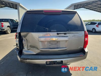 Zdjęcie 6 z 13 samochodu: 2007 CHEVROLET SUBURBAN C1500 VIN:1GNFC16087J248510 - miniatura