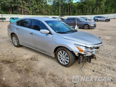 Czwarte zdjęcie samochodu z boku: 2015 NISSAN ALTIMA 2.5 S VIN:1N4AL3APXFN332005 - miniatura