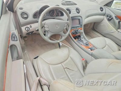 Zdjęcie 8 z 12 samochodu: 2005 MERCEDES-BENZ SL 500 VIN:WDBSK75F85F092549 - miniatura