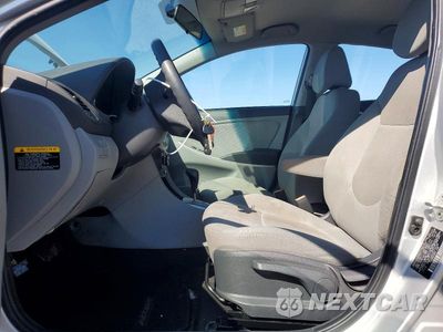 Zdjęcie 7 z 12 samochodu: 2014 HYUNDAI ACCENT GLS VIN:KMHCT4AEXEU774192 - miniatura
