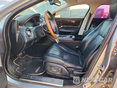 Zdjęcie 7 z 13 samochodu: 2013 JAGUAR XJ VIN:SAJWA1C75D8V38966 - miniatura