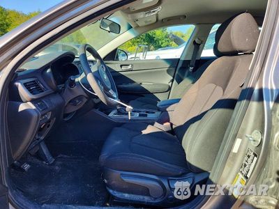 Zdjęcie 7 z 12 samochodu: 2017 KIA OPTIMA LX VIN:5XXGT4L32HG148888 - miniatura
