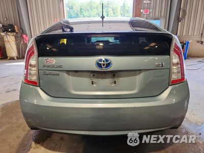 Zdjęcie 6 z 12 samochodu: 2013 TOYOTA PRIUS THREE VIN:JTDKN3DU6D1690345 - miniatura