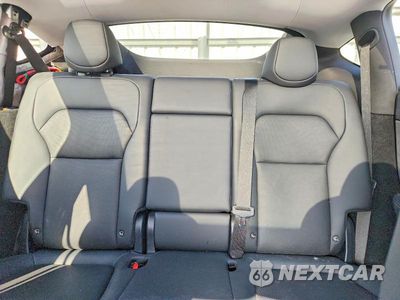 Zdjęcie 10 z 13 samochodu: 2026 TESLA MODEL Y VIN:7SAYGDEE5TA393445 - miniatura
