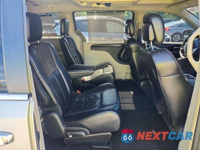 Zdjęcie 11 z 13 samochodu: 2016 CHRYSLER TOWN & COUNTRY LIMITED PLATINUM VIN:2C4RC1GG7GR264064 - miniatura