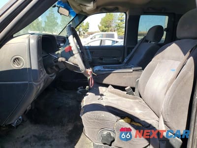 Zdjęcie 8 z 13 samochodu: 2002 CHEVROLET SILVERADO C1500 VIN:2GCEC19V321372652 - miniatura