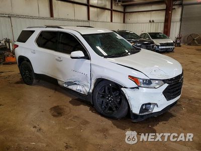 Czwarte zdjęcie samochodu z boku: 2018 CHEVROLET TRAVERSE LT VIN:1GNEVHKW8JJ224868 - miniatura