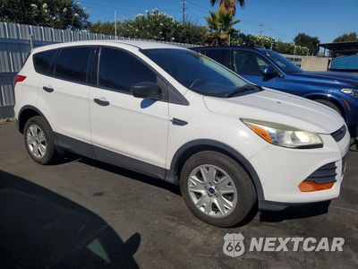 Czwarte zdjęcie samochodu z boku: 2013 FORD ESCAPE S VIN:1FMCU0F76DUC16080 - miniatura