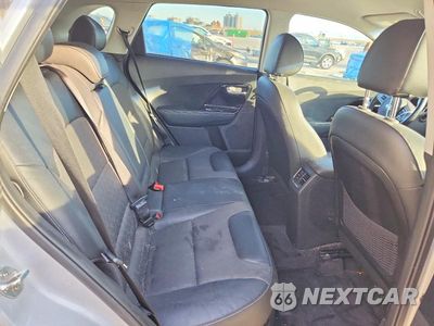 Zdjęcie 10 z 12 samochodu: 2019 KIA NIRO EX VIN:KNDCC3LC7K5339548 - miniatura