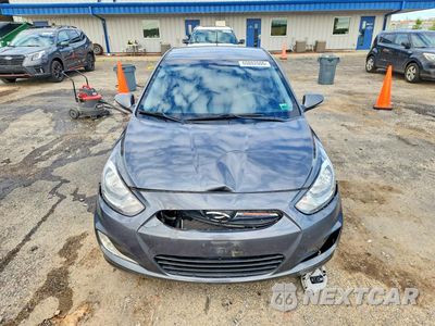 Piąte zdjęcie samochodu w środku: 2013 HYUNDAI ACCENT SE VIN:KMHCU5AE7DU064345 - miniatura