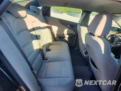 Zdjęcie 10 z 12 samochodu: 2019 CHEVROLET MALIBU LT VIN:1G1ZD5STXKF138878 - miniatura