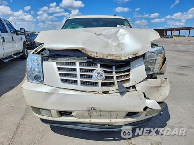 Piąte zdjęcie samochodu w środku: 2011 CADILLAC ESCALADE VIN:1GYS4AEFXBR329913 - miniatura