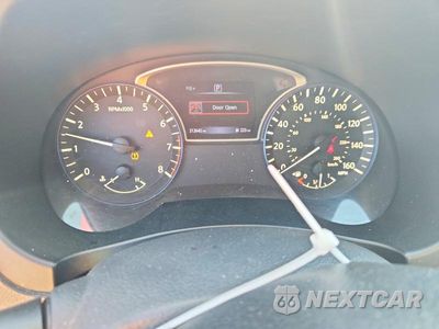 Zdjęcie 9 z 12 samochodu: 2017 NISSAN ALTIMA 2.5 SR VIN:1N4AL3AP3HC142416 - miniatura