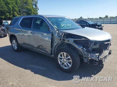 Czwarte zdjęcie samochodu z boku: 2023 CHEVROLET TRAVERSE LS VIN:1GNERFKW2PJ245510 - miniatura