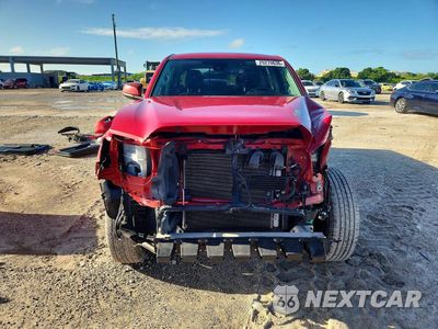 Piąte zdjęcie samochodu w środku: 2018 TOYOTA TACOMA SR5 V6 VIN:3TMAZ5CN1JM072810 - miniatura